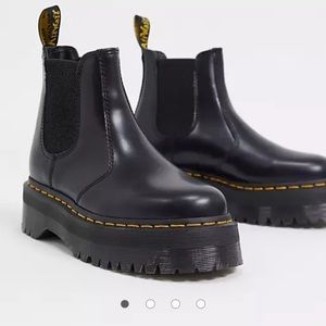 COPY - DR MARTENS 2976 FLATFORM CHELSEA BOOTS IN BLACK